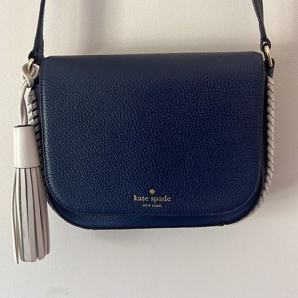 kate spade Handbags - 🎈Host Pick🎈KATE SPADE ♠️ Crossbody purse